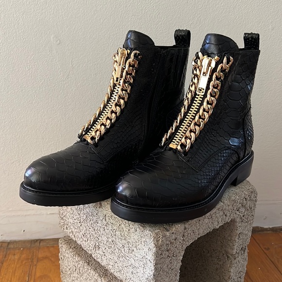 Jeffrey Campbell boots - Picture 1 of 4
